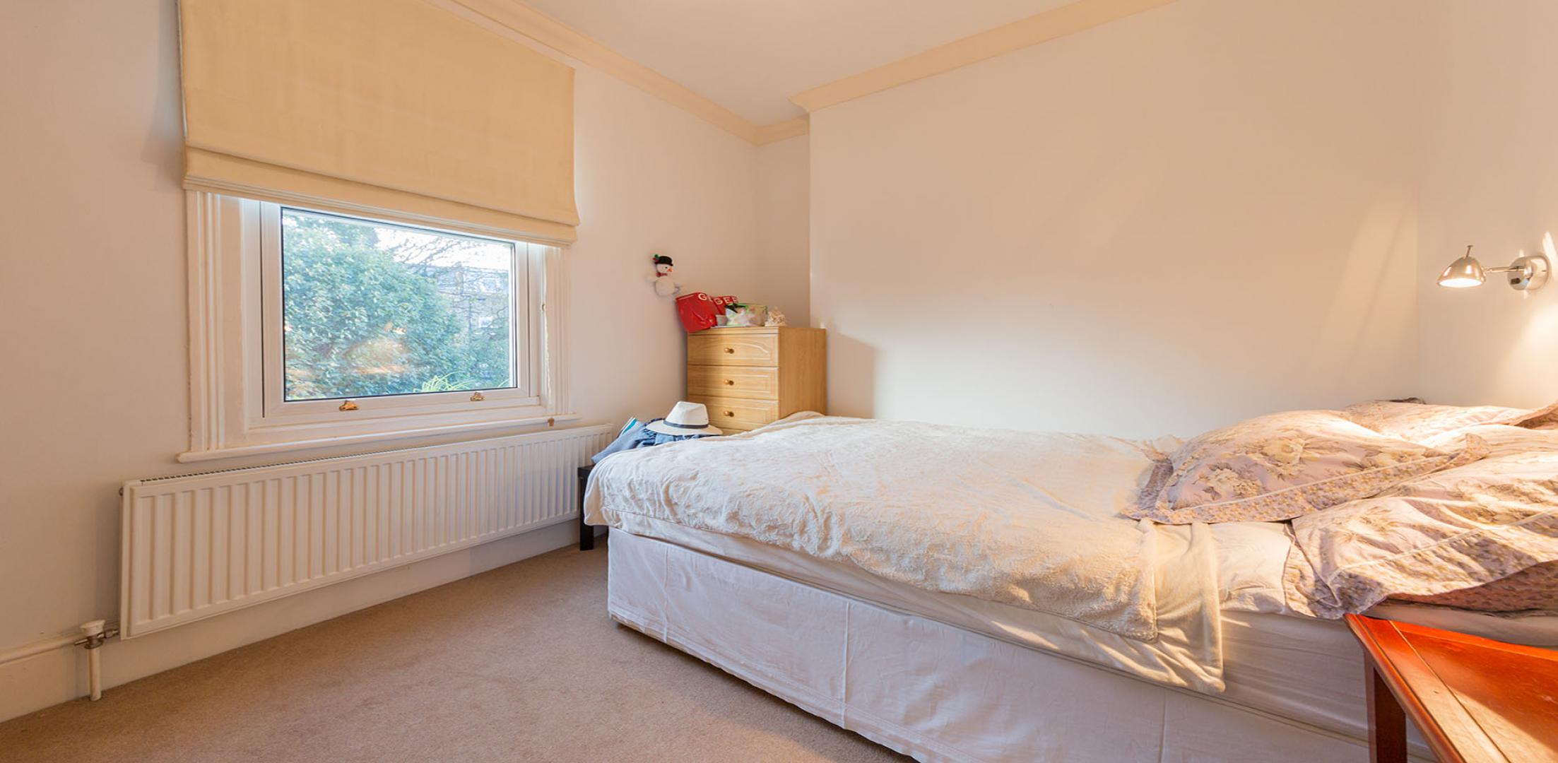 			NEW INSTRUCTION, 1 Bedroom, 1 bath, 1 reception Flat			 Parliament Hill, HAMPSTEAD